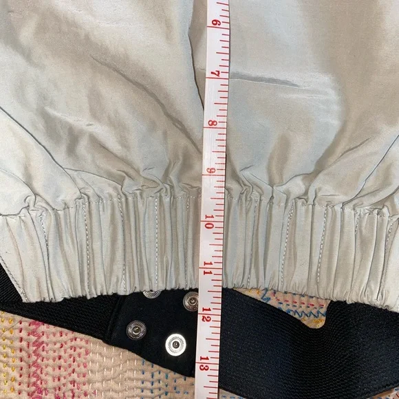 Shakuhachi White and Black Crop Top - Picture 9 of 11